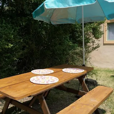 Du Pont De Table Jacuzzi Et Montagne