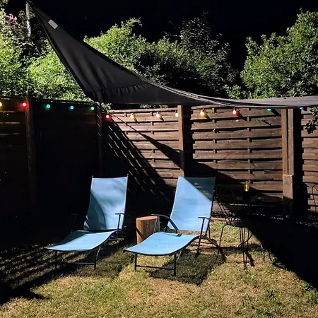Du Pont De Table Jacuzzi Et Montagne 別荘 バレーム