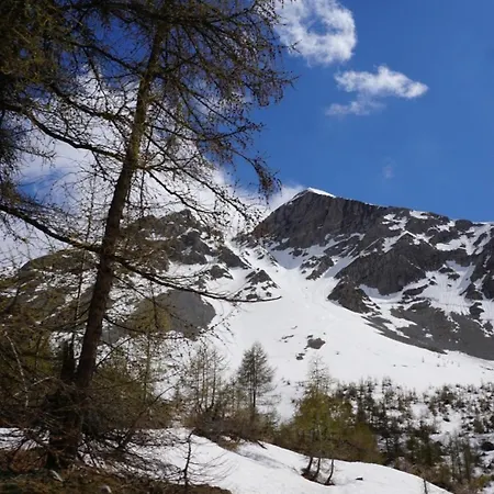 Du Pont De Table Jacuzzi Et Montagne 別荘 バレーム