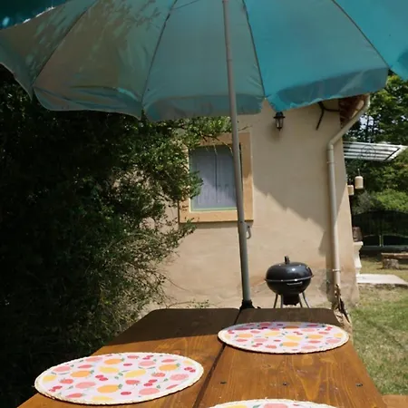 Du Pont De Table Jacuzzi Et Montagne バレーム