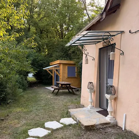 Du Pont De Table Jacuzzi Et Montagne 別荘 *