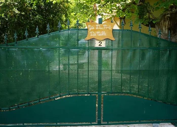 Du Pont De Table Jacuzzi Et Montagne Holiday home