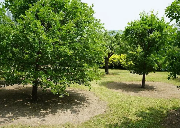 Holiday home Du Pont De Table Jacuzzi Et Montagne