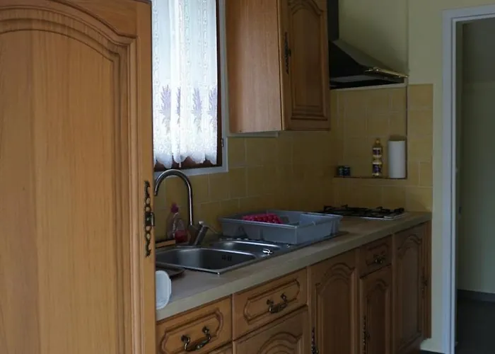 Du Pont De Table Jacuzzi Et Montagne Holiday home Barreme