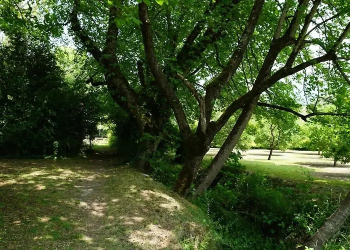 Du Pont De Table Jacuzzi Et Montagne * Barreme