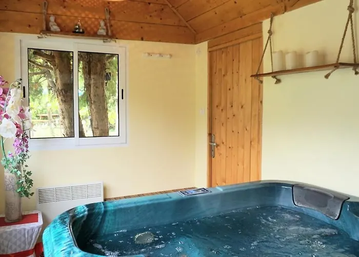 Du Pont De Table Jacuzzi Et Montagne