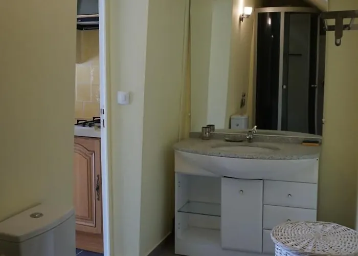 Du Pont De Table Jacuzzi Et Montagne Holiday home