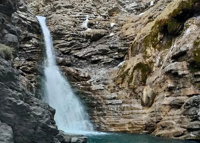 Du Pont De Table Jacuzzi Et Montagne * Barreme