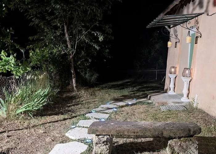 Du Pont De Table Jacuzzi Et Montagne *